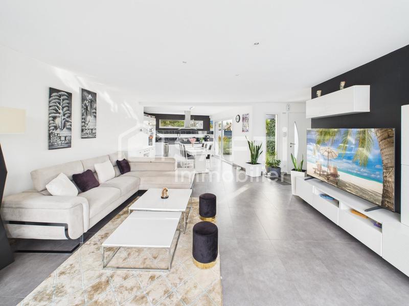 Maison - 147 m² - 5 pièces