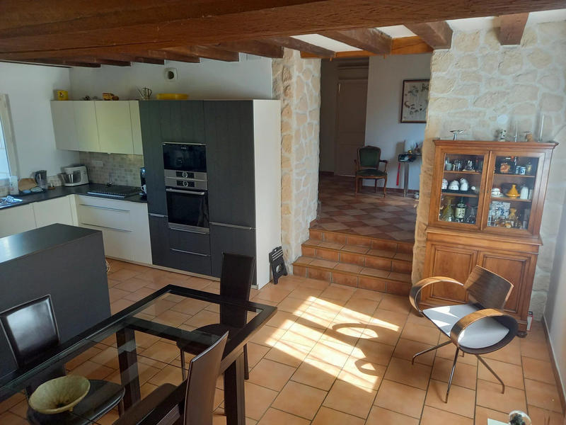 Maison - 258 m² - 8 pièces