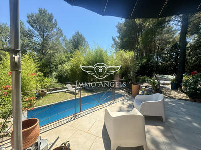 Villa - 210 m² - 7 pièces