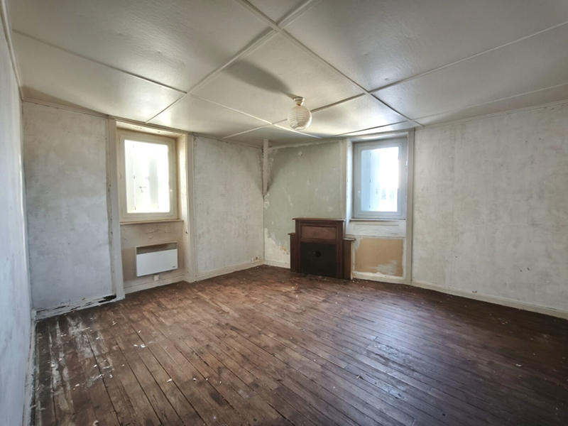 Immeuble - 210 m² - 8 pièces