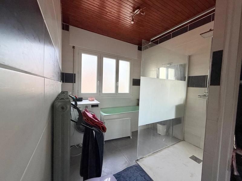 Maison - 166 m² - 5 pièces