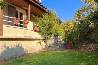 Maison - 93 m² - 4 pièces