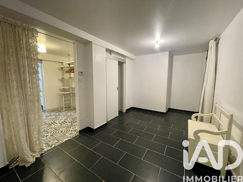 Maison - 212 m² - 7 pièces