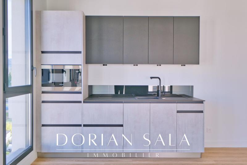 Bureau - 85 m² - 2 pièces