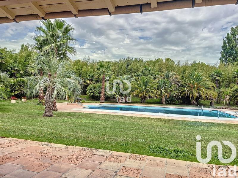 Château - 670 m² - 16 pièces