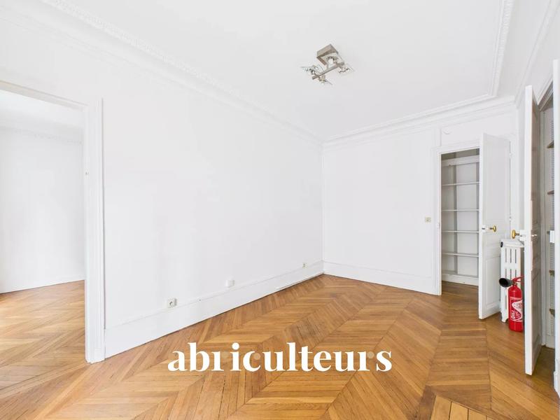 Appartement - 99 m² - 4 pièces