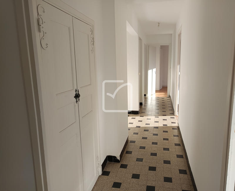 Maison de village - 219 m² - 10 pièces