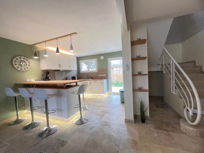 Maison - 99 m² - 5 pièces