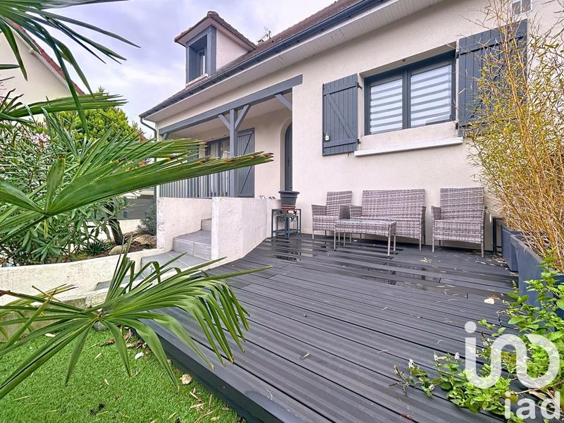 Maison - 136 m² - 6 pièces
