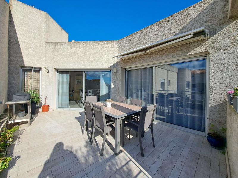 Maison - 175 m² - 9 pièces
