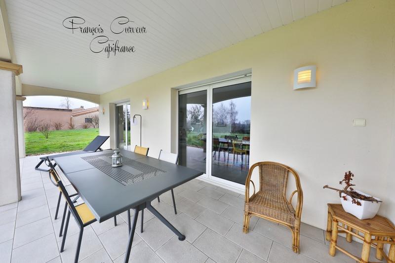 Maison - 210 m² - 6 pièces