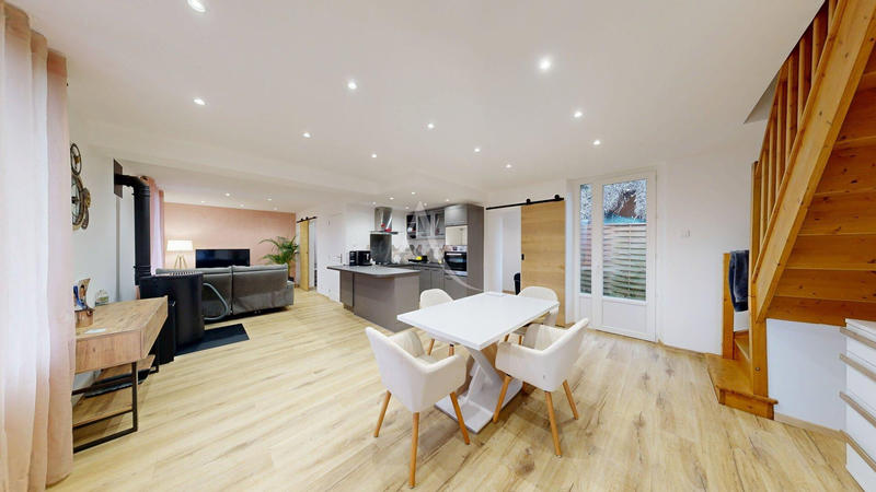 Maison - 80 m² - 3 pièces