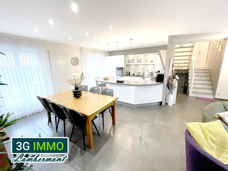 Maison - 100 m² - 6 pièces