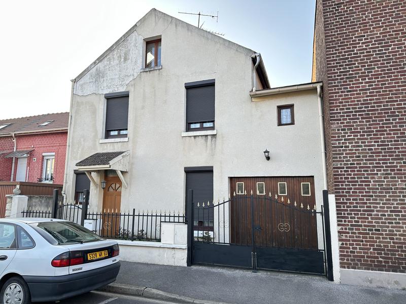 Maison - 87 m² - 4 pièces