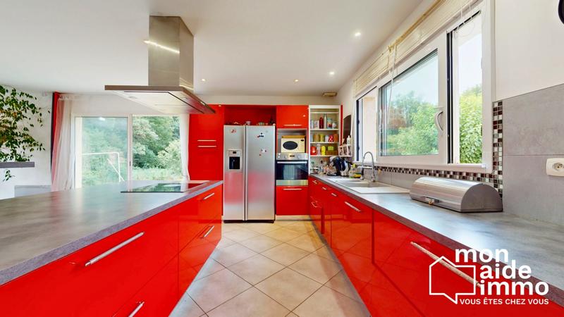 Maison - 135 m² - 6 pièces