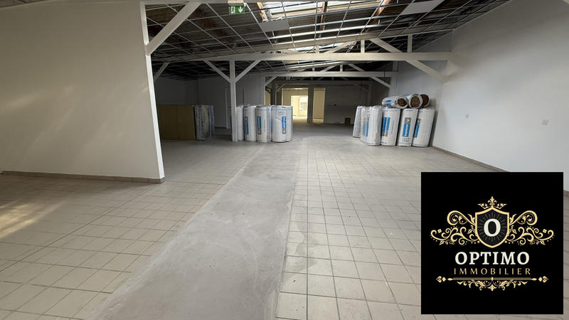 Fonds de commerce - Local commercial - 380 m²