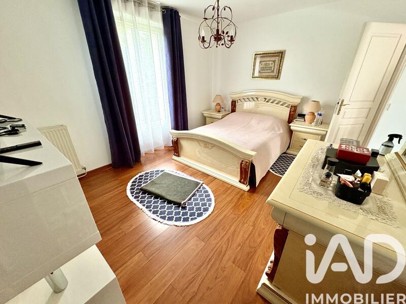 Maison - 136 m² - 5 pièces