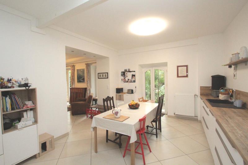 Maison - 195 m² - 8 pièces
