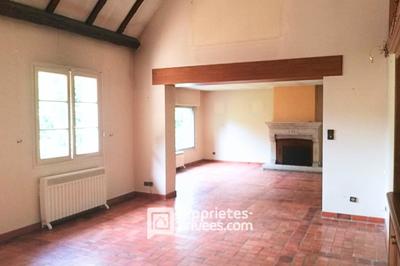 Maison - 252 m² - 8 pièces