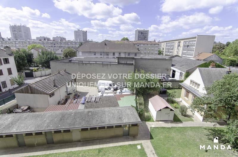 Chambre - 12 m² - 4 pièces