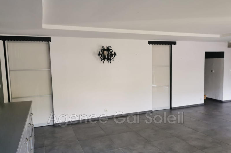 Villa - 250 m² - 7 pièces