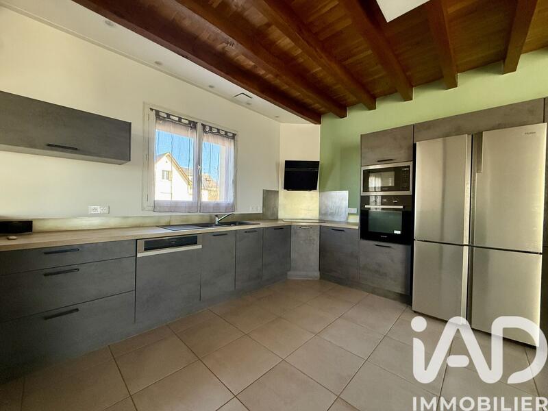 Maison - 122 m² - 4 pièces