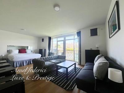 Appartement bourgeois - 52 m² - 3 pièces