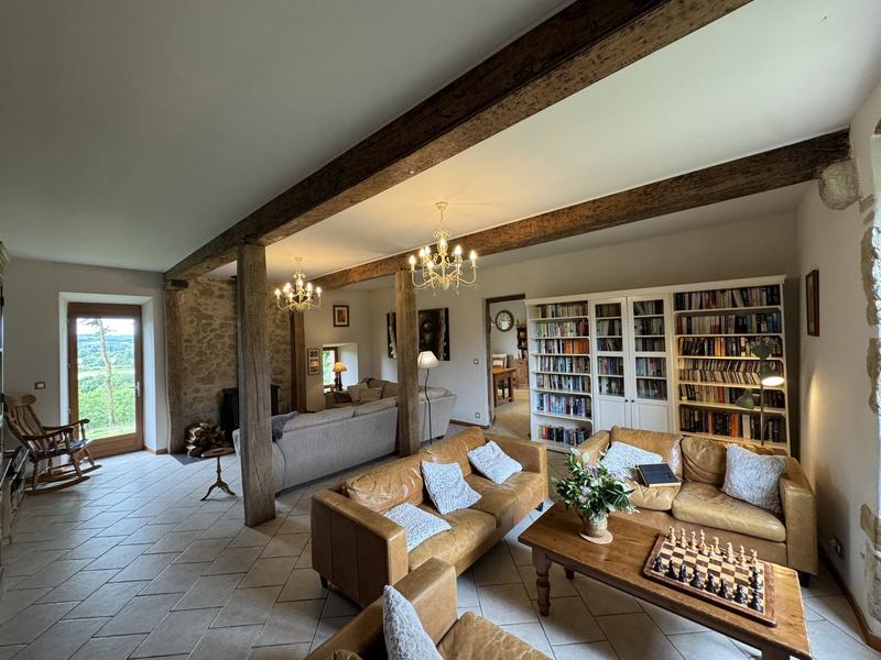 Maison ancienne - 284 m² - 8 pièces