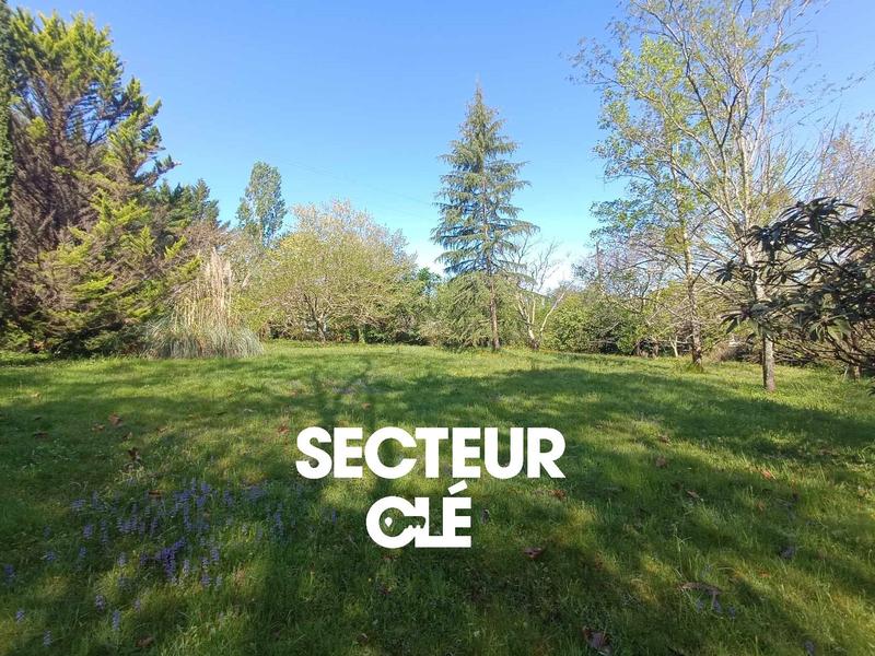 Maison - 230 m² - 5 pièces