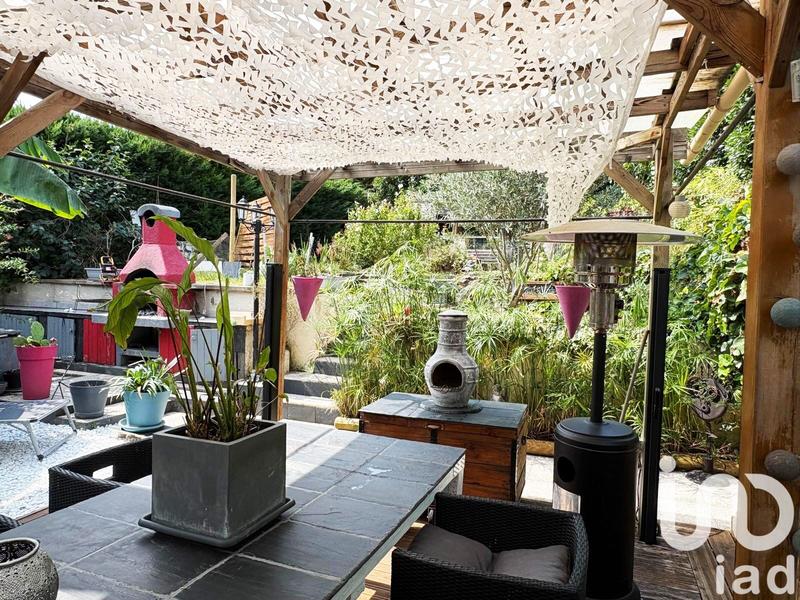 Maison - 95 m² - 5 pièces