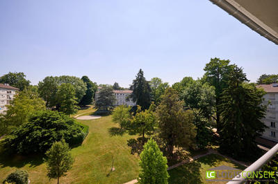 Appartement - 70 m² - 4 pièces