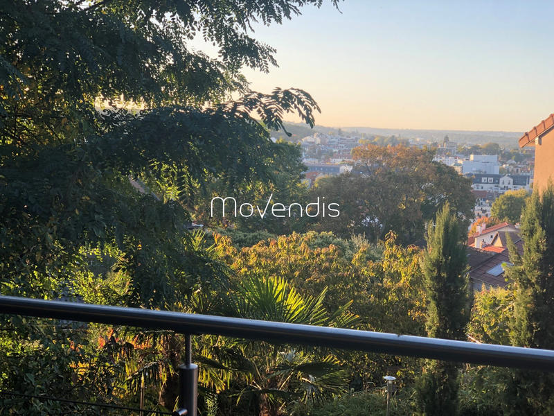 Maison contemporaine - 141 m² - 7 pièces