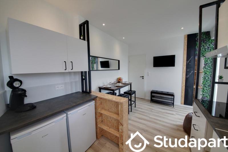 Chambre - 12 m² - 1 pièce