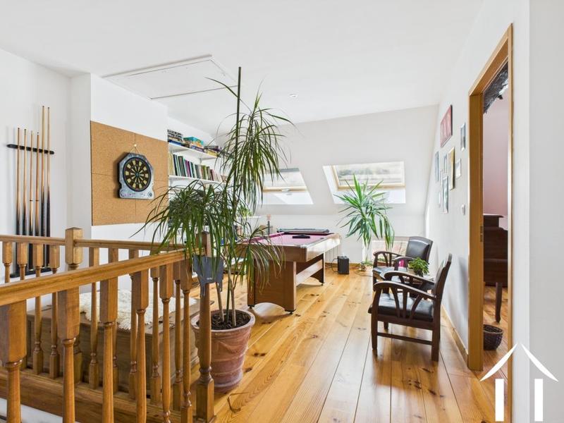 Maison - 198 m² - 8 pièces