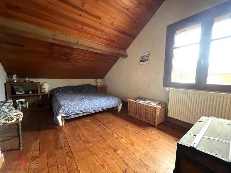 Propriété - 169 m² - 7 pièces
