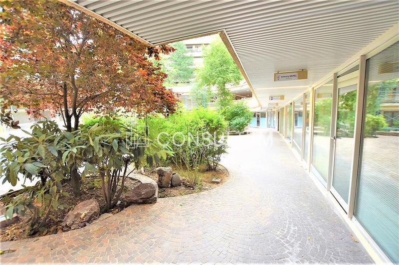 Bureau - 27 m² - 1 pièce