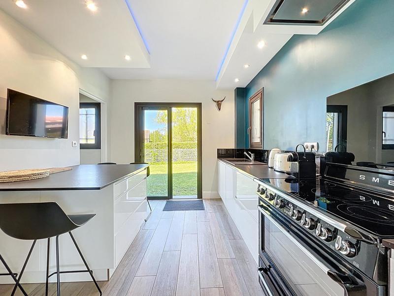 Maison - 175 m² - 6 pièces