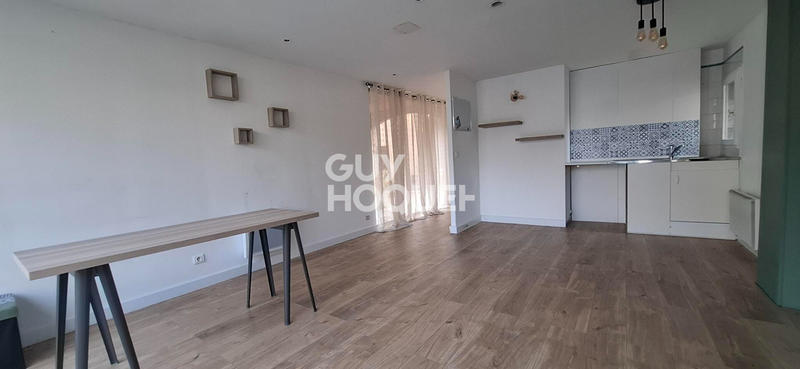 Bureau - 46 m² - 2 pièces