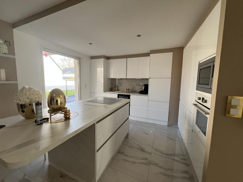 Maison - 149 m² - 7 pièces