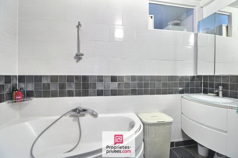 Appartement - 75 m² - 5 pièces