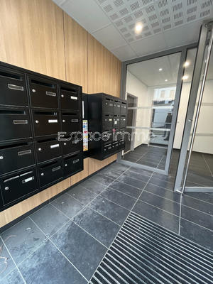 Appartement - 101 m² - 4 pièces