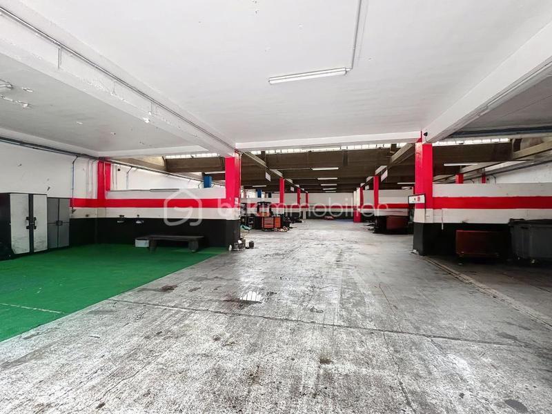 Immeuble - 820 m² - 13 pièces