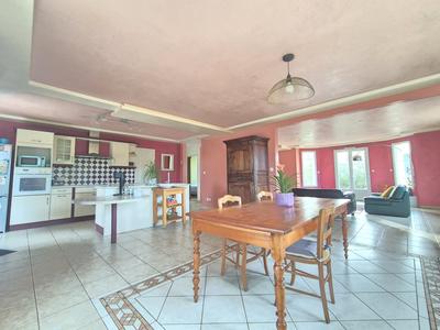 Maison contemporaine - 151 m² - 6 pièces