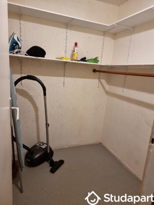 Chambre - 13 m² - 1 pièce