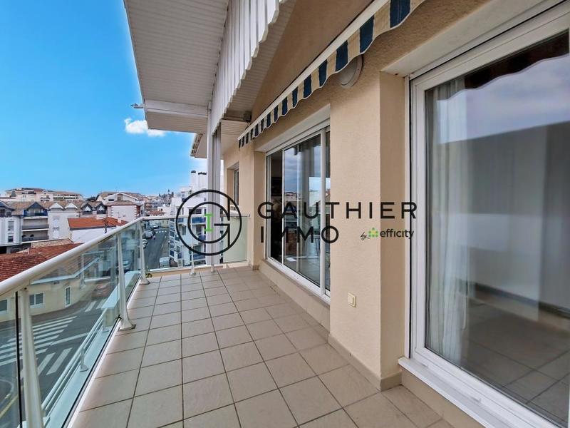 Appartement - 100 m² - 3 pièces