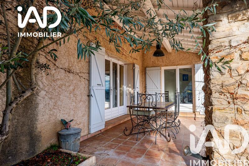 Maison - 250 m² - 5 pièces