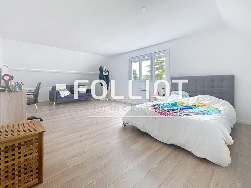 Maison - 155 m² - 8 pièces