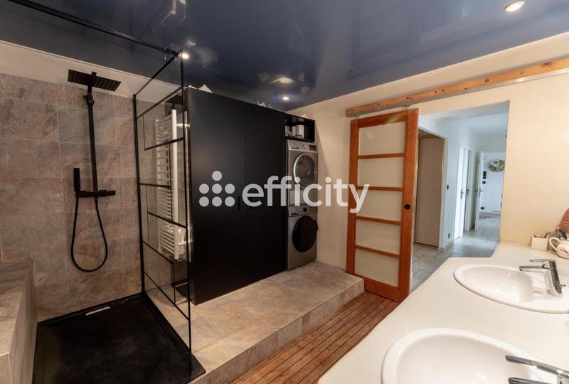 Appartement - 107 m² - 3 pièces