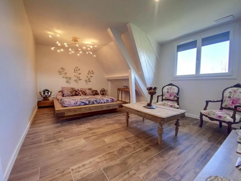 Villa - 332 m² - 8 pièces