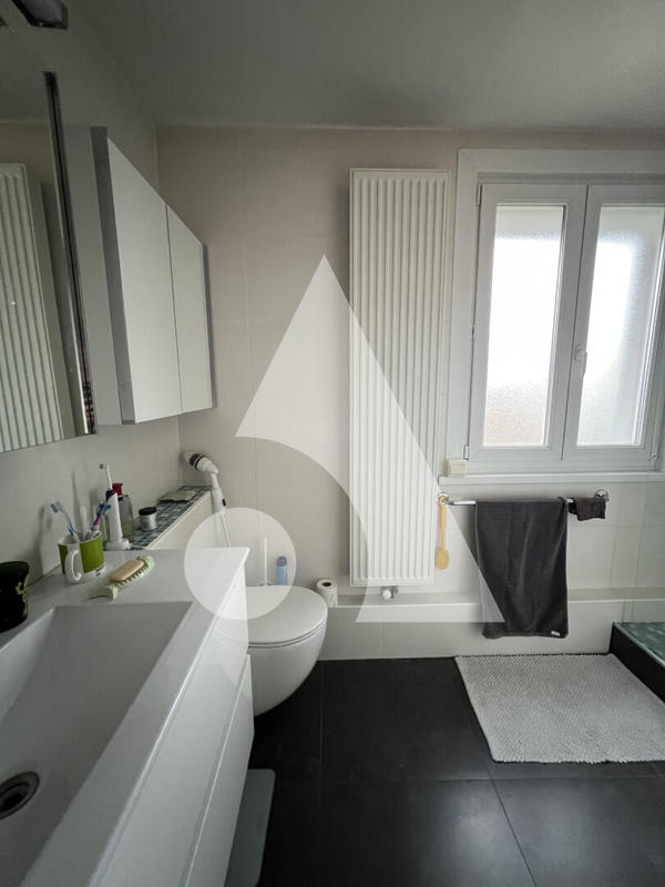 Maison - 84 m² - 4 pièces